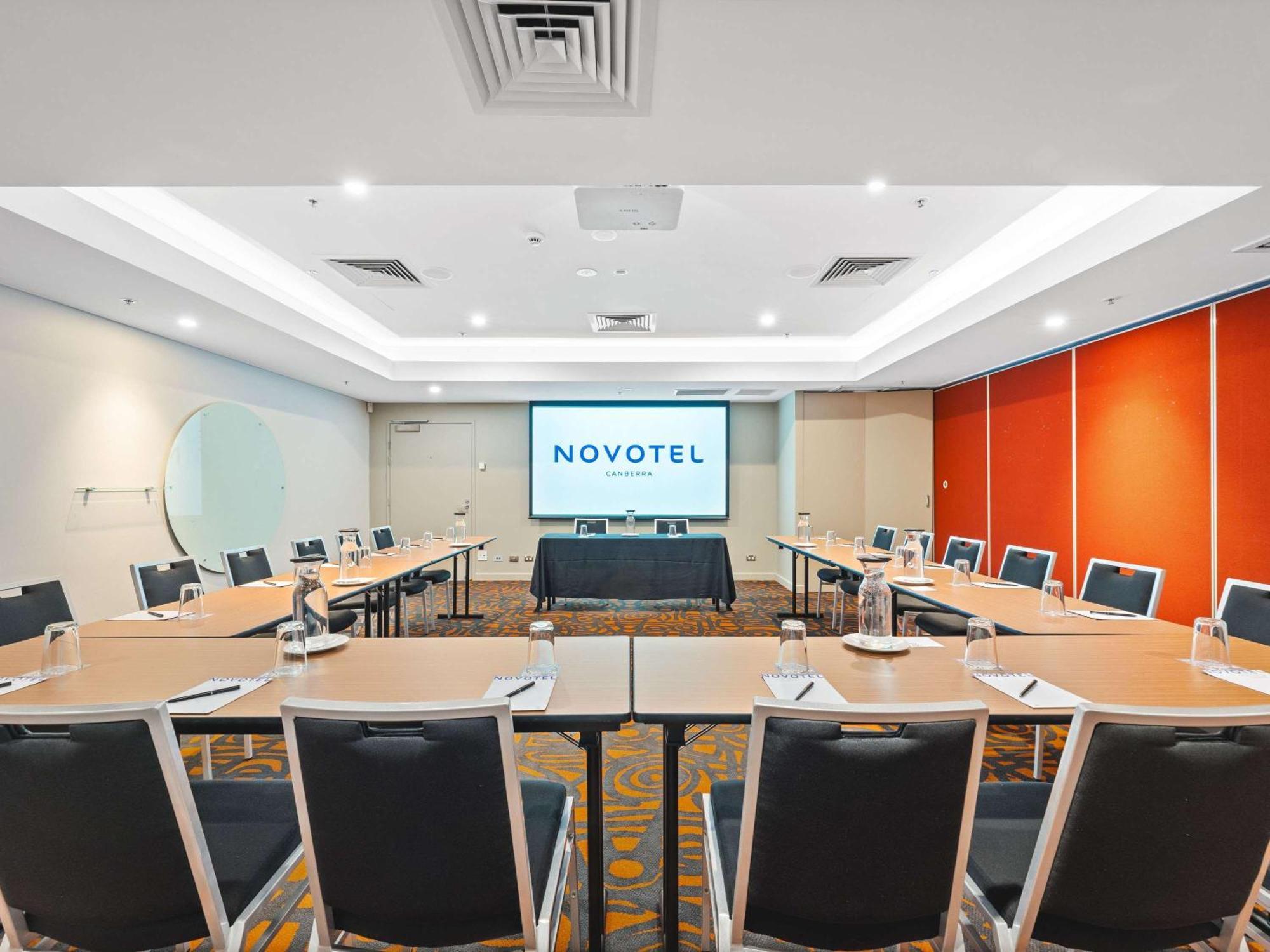 Novotel Canberra Ngoại thất bức ảnh