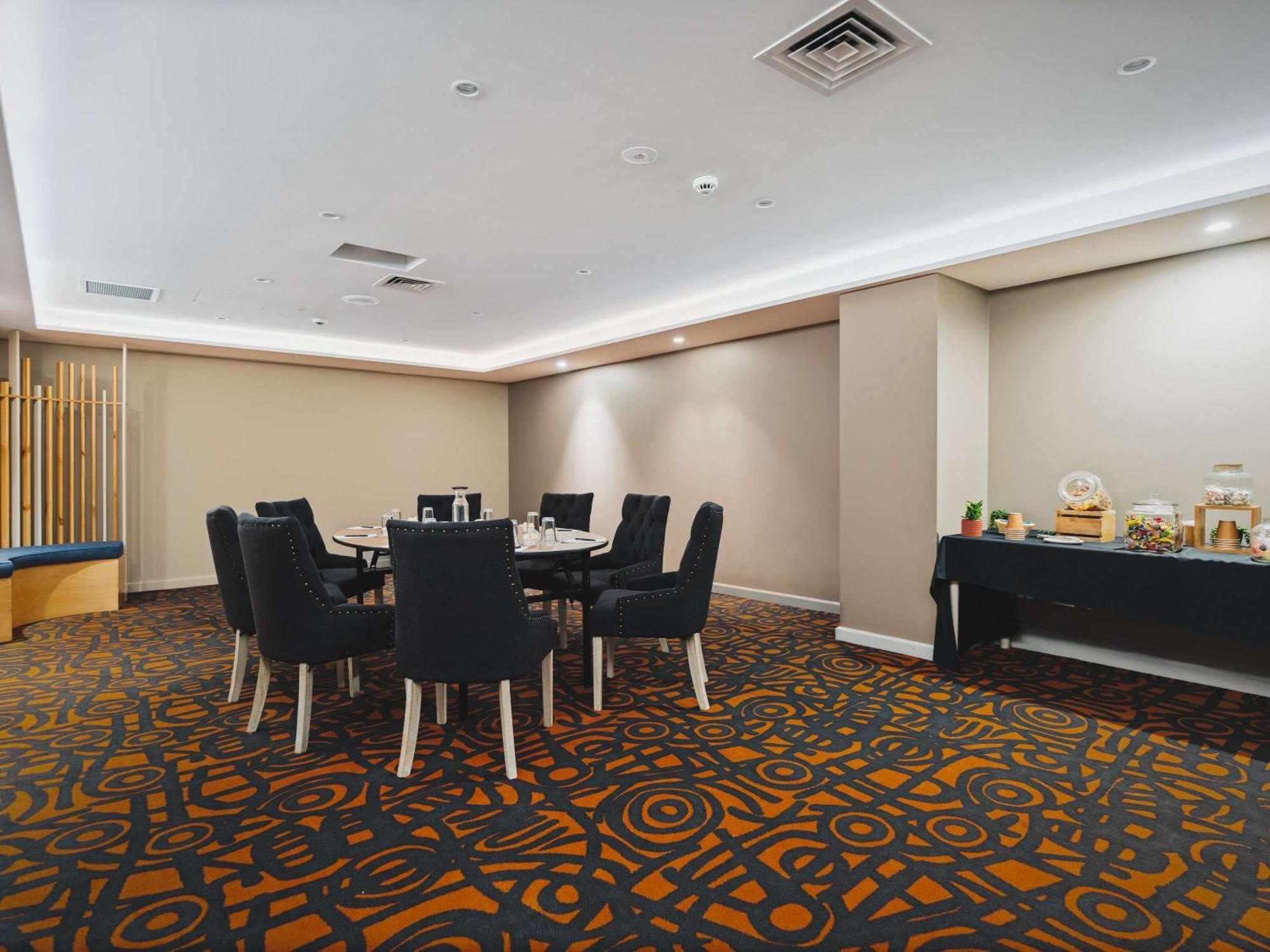 Novotel Canberra Ngoại thất bức ảnh
