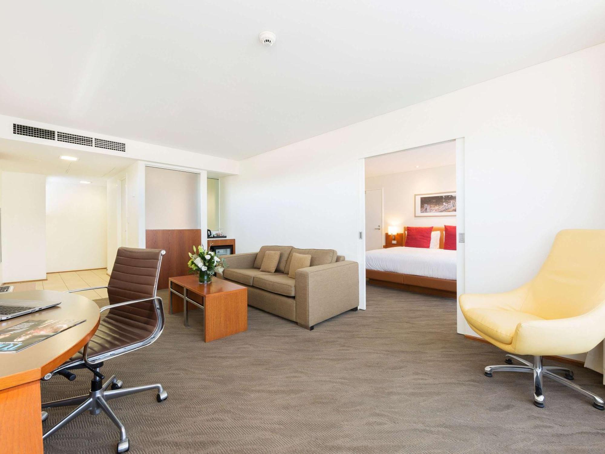 Novotel Canberra Ngoại thất bức ảnh